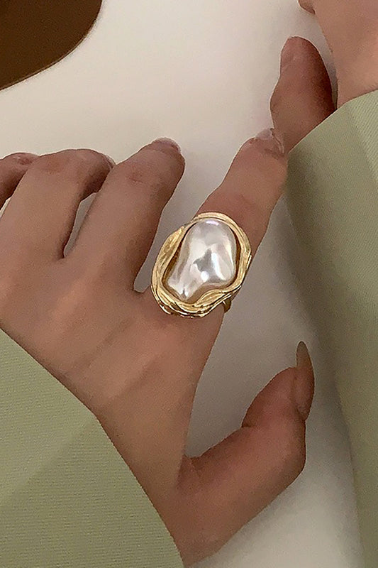 Irregular Pearl Ring
